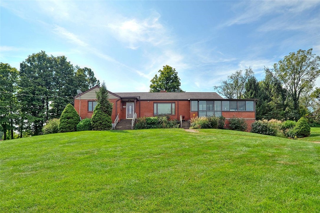 Exterior of 105 Dickey Drive, McMurray, PA 15317