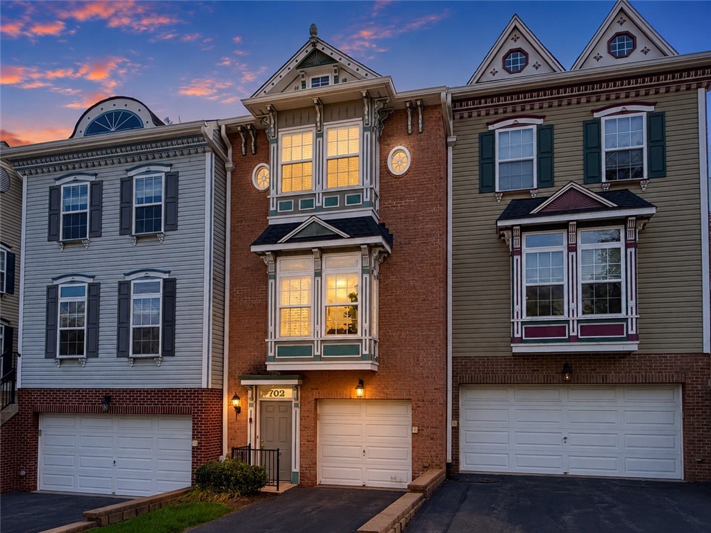 Exterior of 702 Beech St, Gibsonia, PA 15044