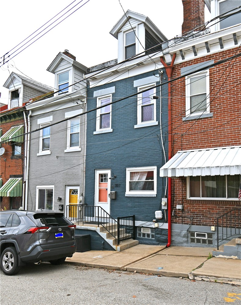 Exterior of 307 46th St, Pittsburgh, PA 15201