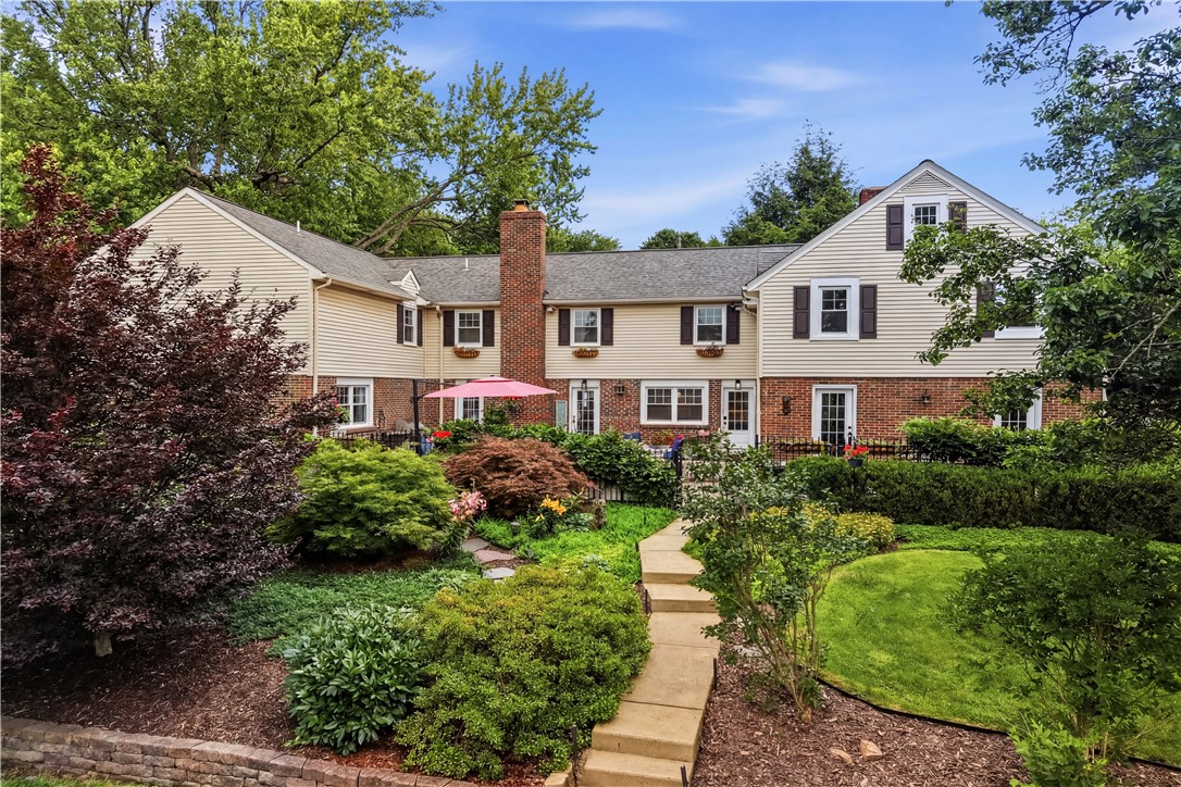 Exterior of 836 Old Thorn Run Road, Coraopolis, PA 15108