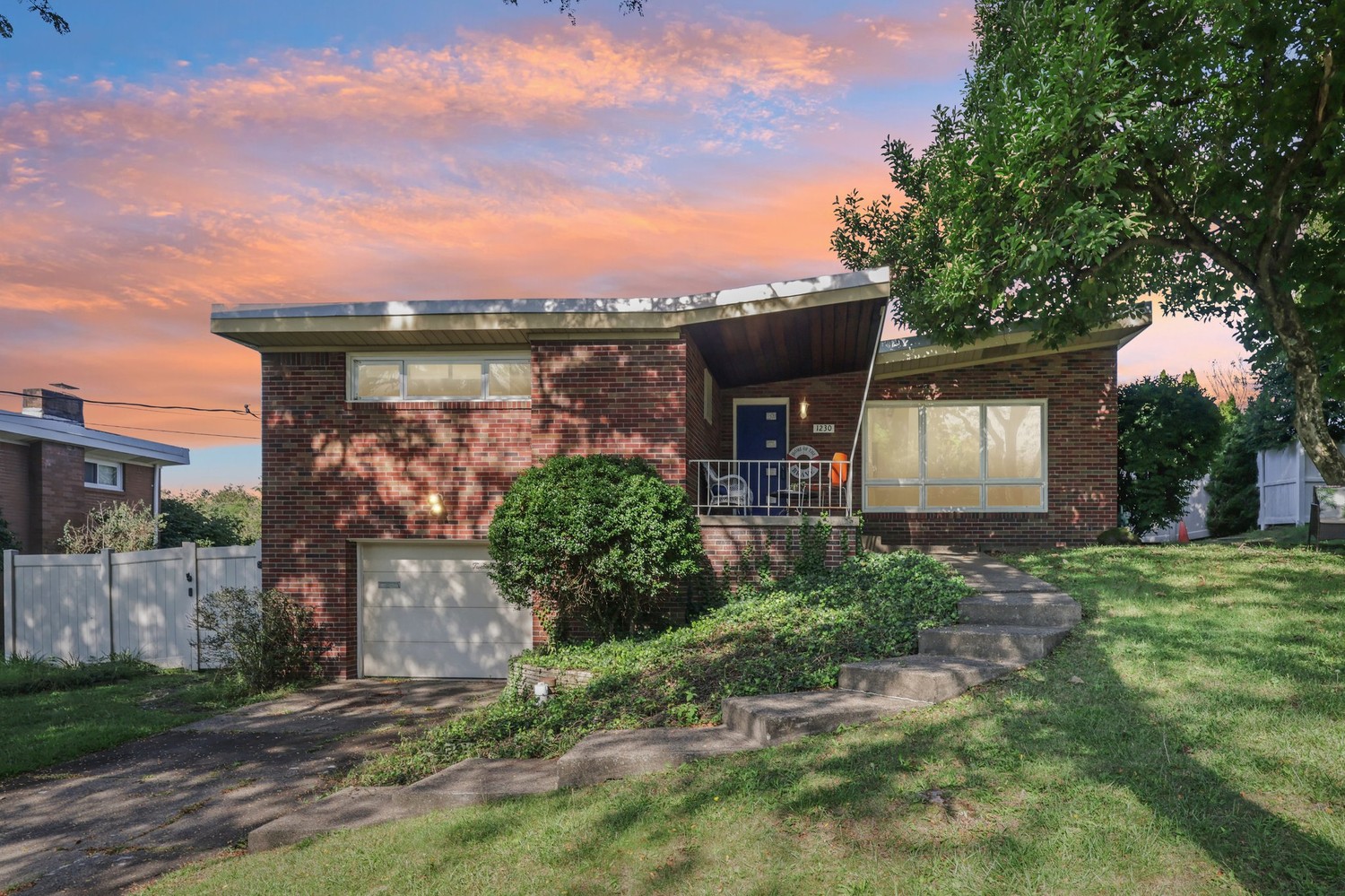 Exterior of 1230 Northwestern DRIVE, Monroeville, PA 15146