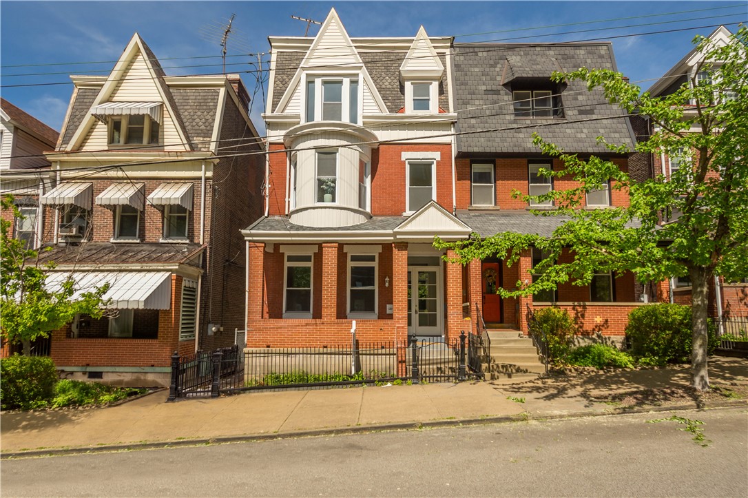 Exterior of 337 Fisk St, Pittsburgh, PA 15201