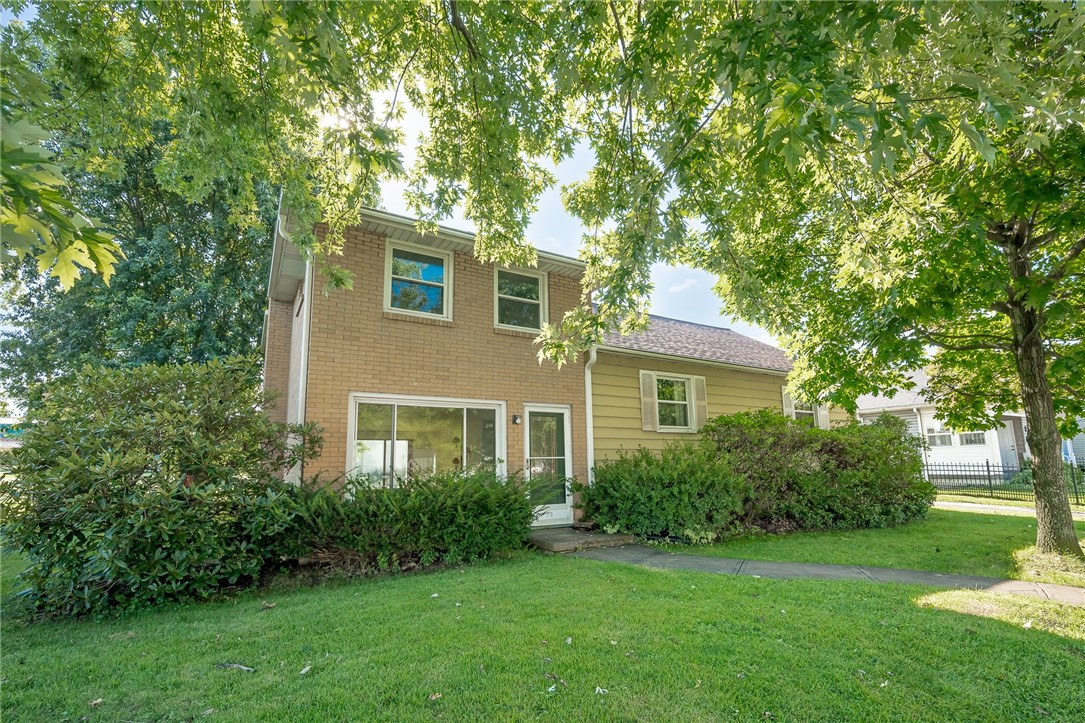 Exterior of 250 E Wiley St, Homer City, PA 15748
