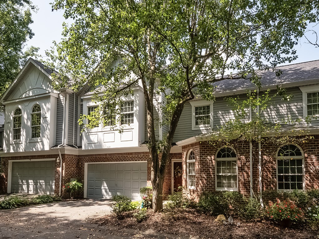 Exterior of 404 Waterside Drive, McMurray, PA 15317