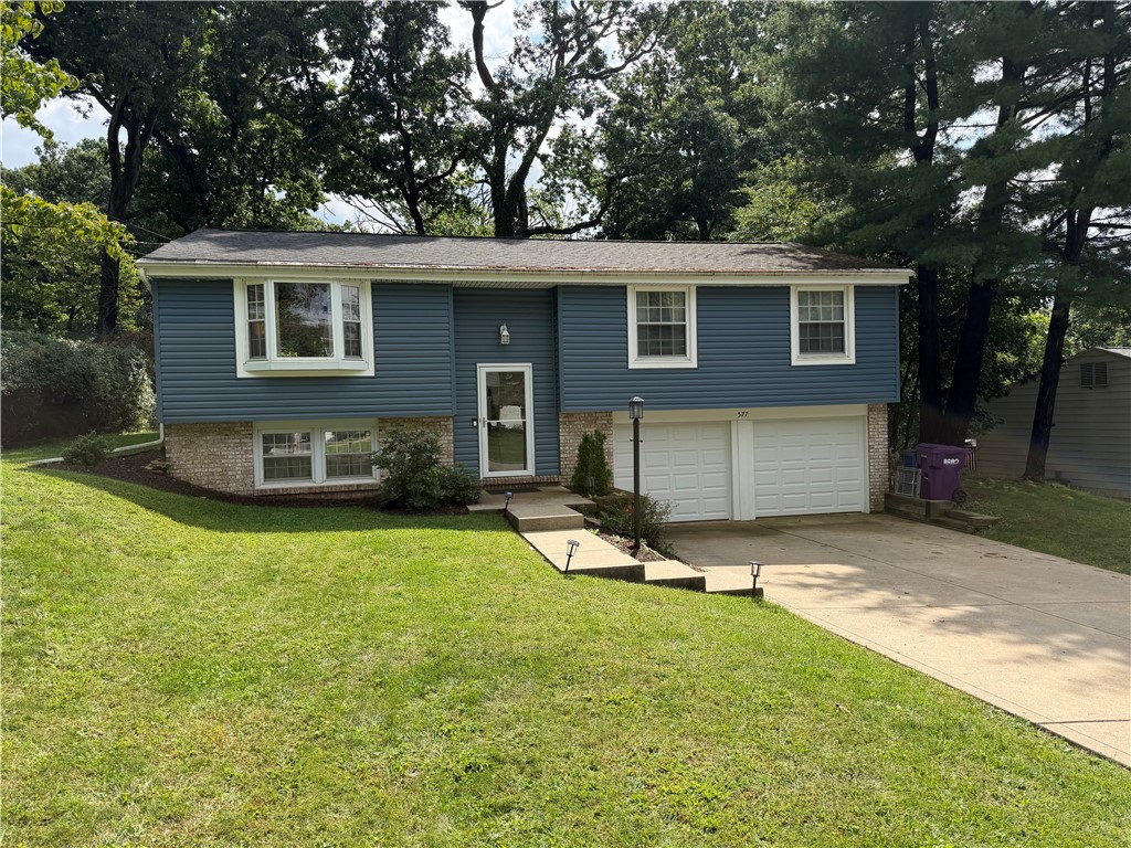 Exterior of 577 Surfside Dr, Pittsburgh, PA 15239