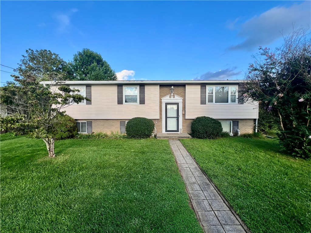 Exterior of 108 N. 1st St, Masontown, PA 15461