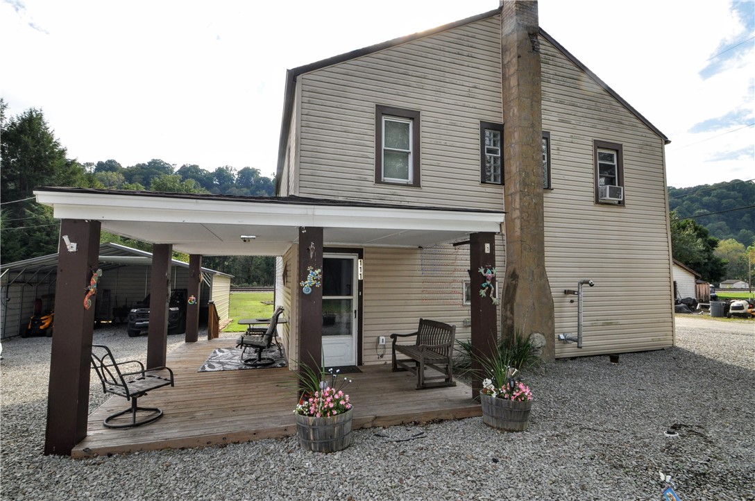 Exterior of 111 3rd Street, Coulters, PA 15028
