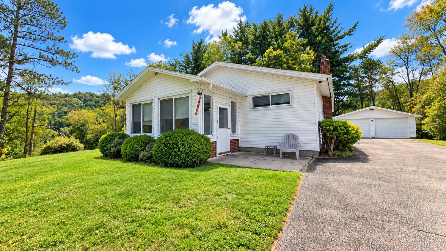 Exterior of 4302 State Route 156, Avonmore, PA 15618