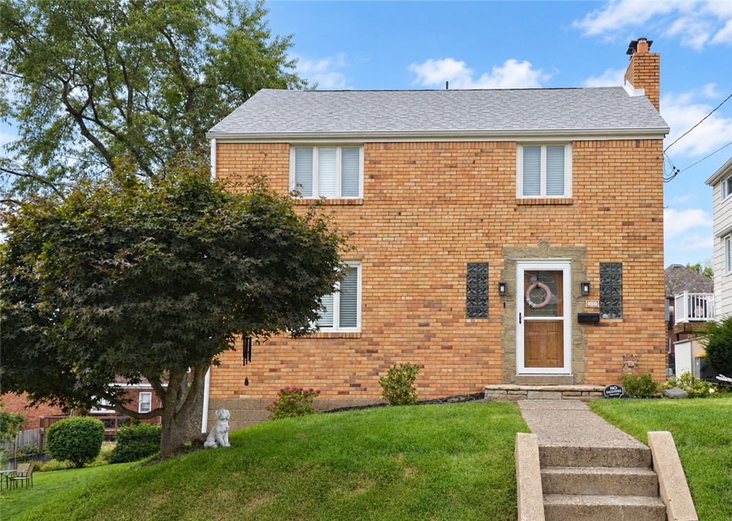 Exterior of 3056 Earlsmere Ave, Pittsburgh, PA 15216