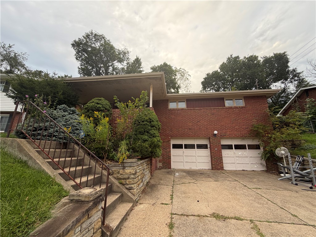 Exterior of 311 Larch Ln, Pittsburgh, PA 15234