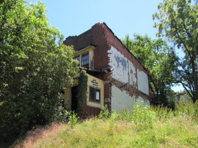 Exterior of 1215 W North Ave, Pittsburgh, PA 15233