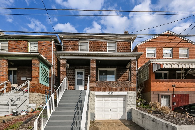 Exterior of 535 Collins Ave, East Pittsburgh, PA 15112