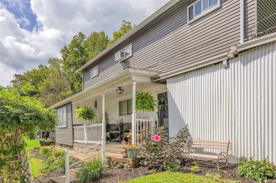 Exterior of 1722 Blythedale Rd, Buena Vista, PA 15018