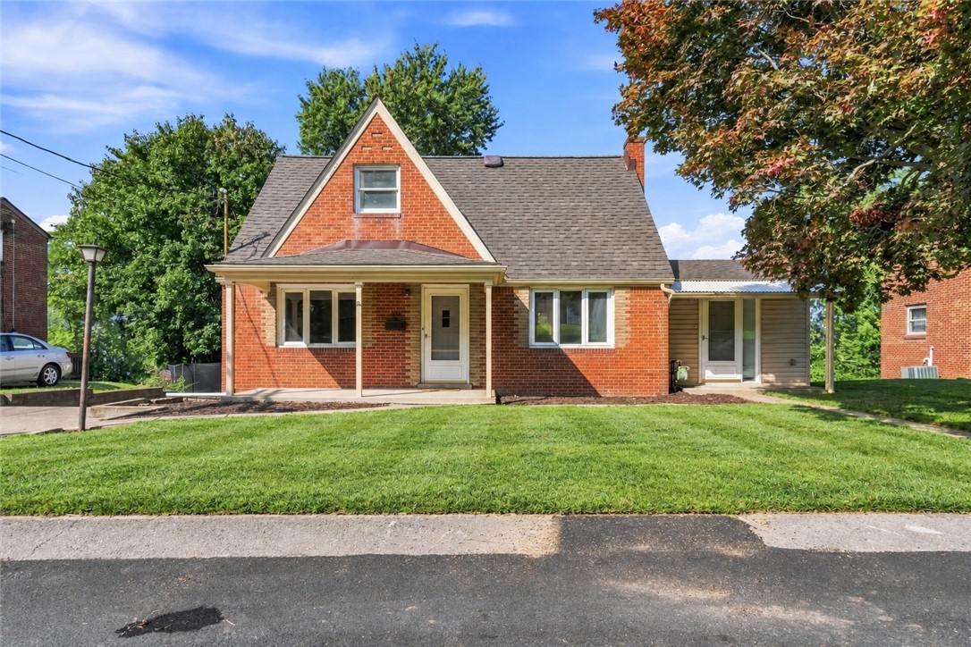 Exterior of 1021 5th Street, Baden, PA 15005