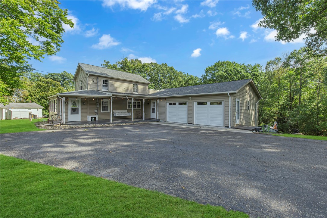 Exterior of 1261 Route 989, Rochester, PA 15074