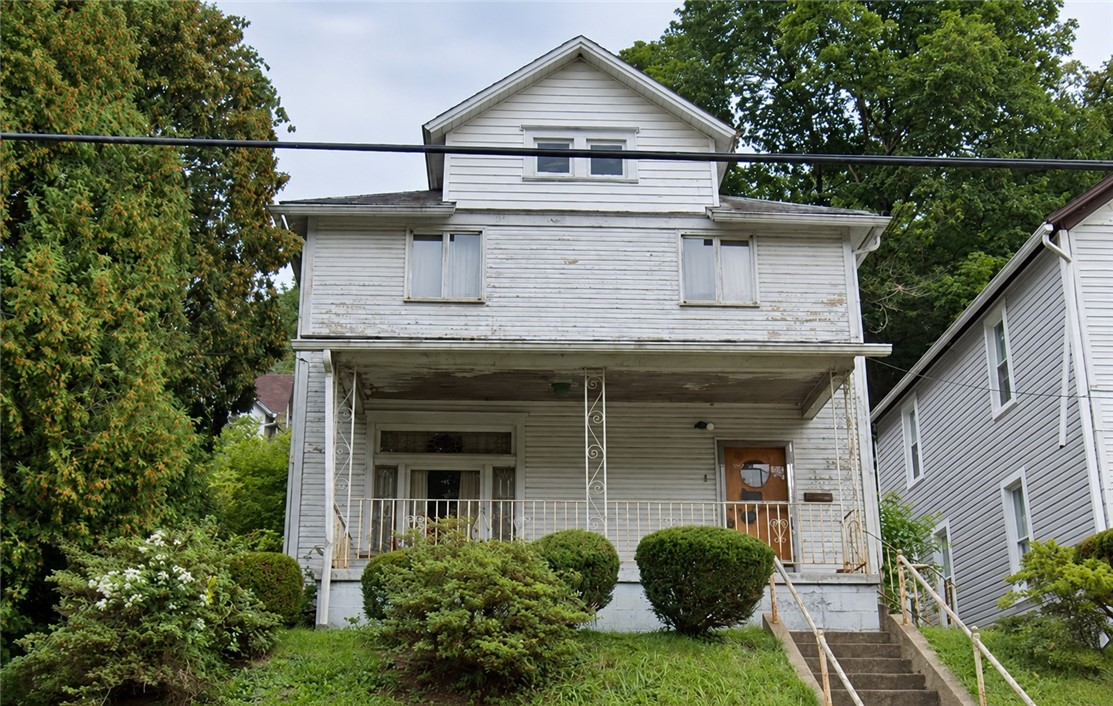 Exterior of 515 Highland Ave, Aliquippa, PA 15001