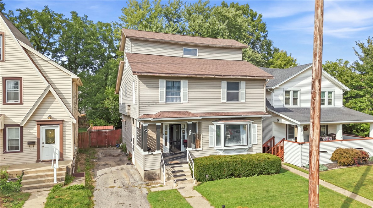 Exterior of 225 E Meyer Ave, New Castle, PA 16105