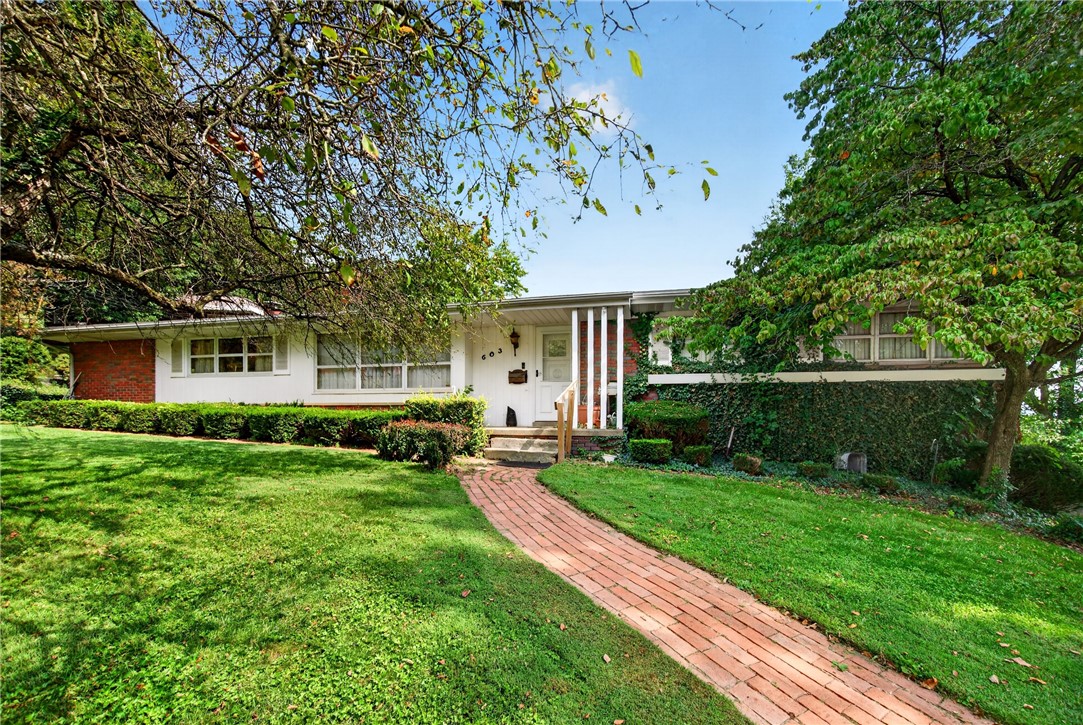 Exterior of 603 Wood St, Ellwood City, PA 16117