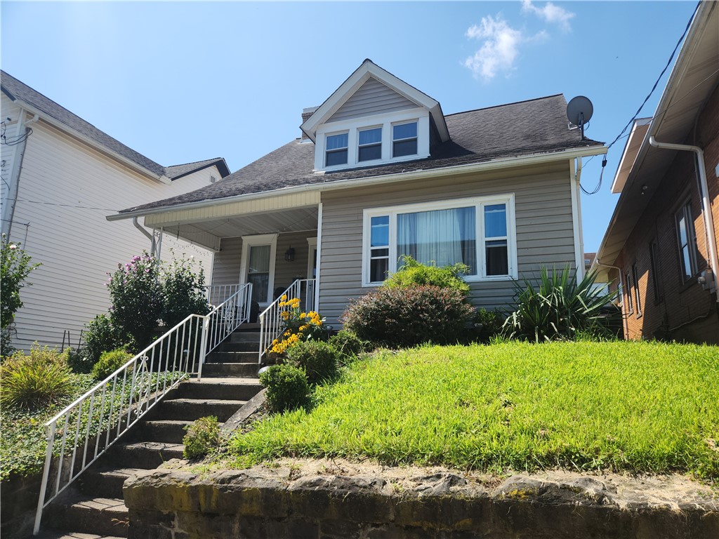Exterior of 505 CREST AVENUE, Charleroi, PA 15022