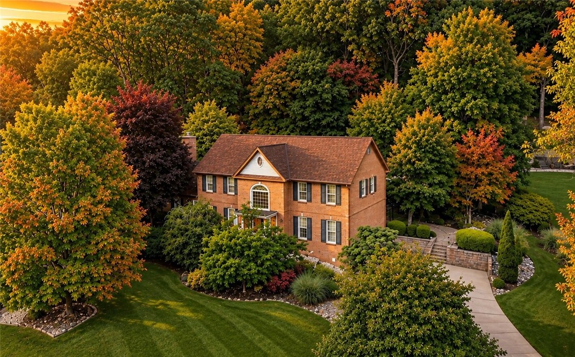 Exterior of 217 La Grande Dr, Cranberry Twp, PA 16066