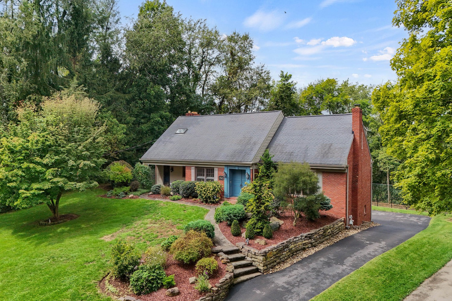 Exterior of 2540 LINDENWOOD DRIVE, Pittsburgh, PA 15241