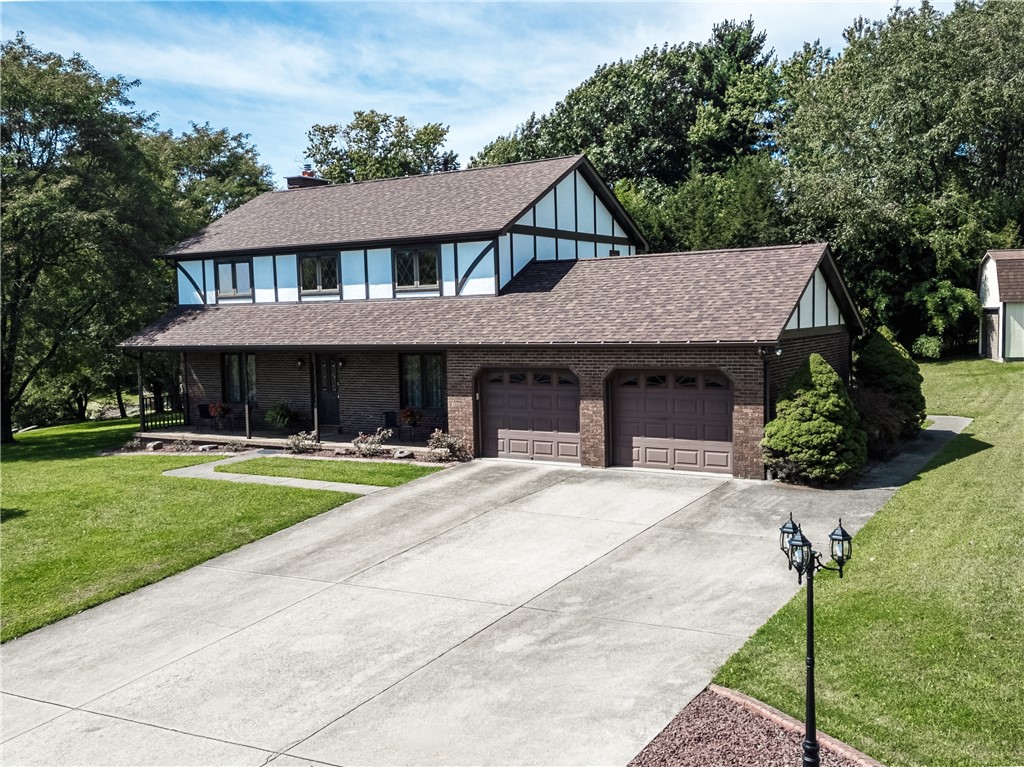 Exterior of 196 White Oak Dr, New Kensington, PA 15068