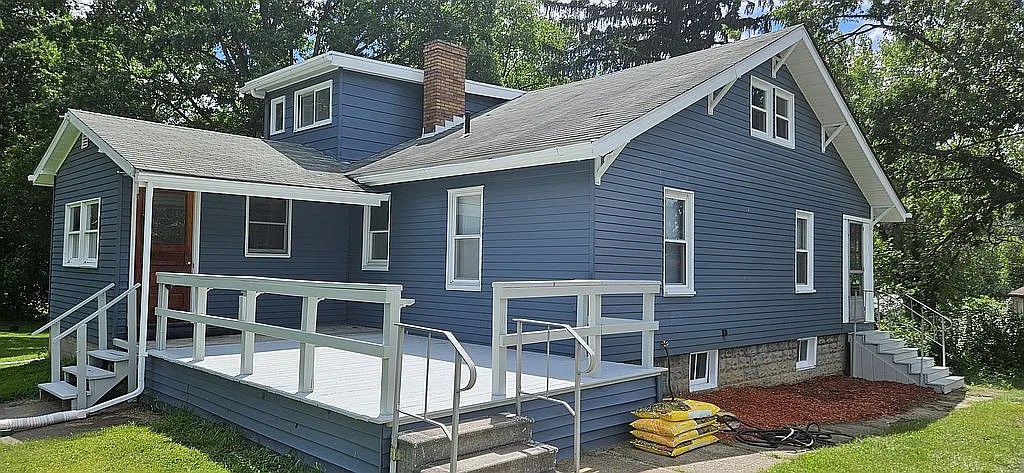 Exterior of 118 Todd LANE, Monaca, PA 15061