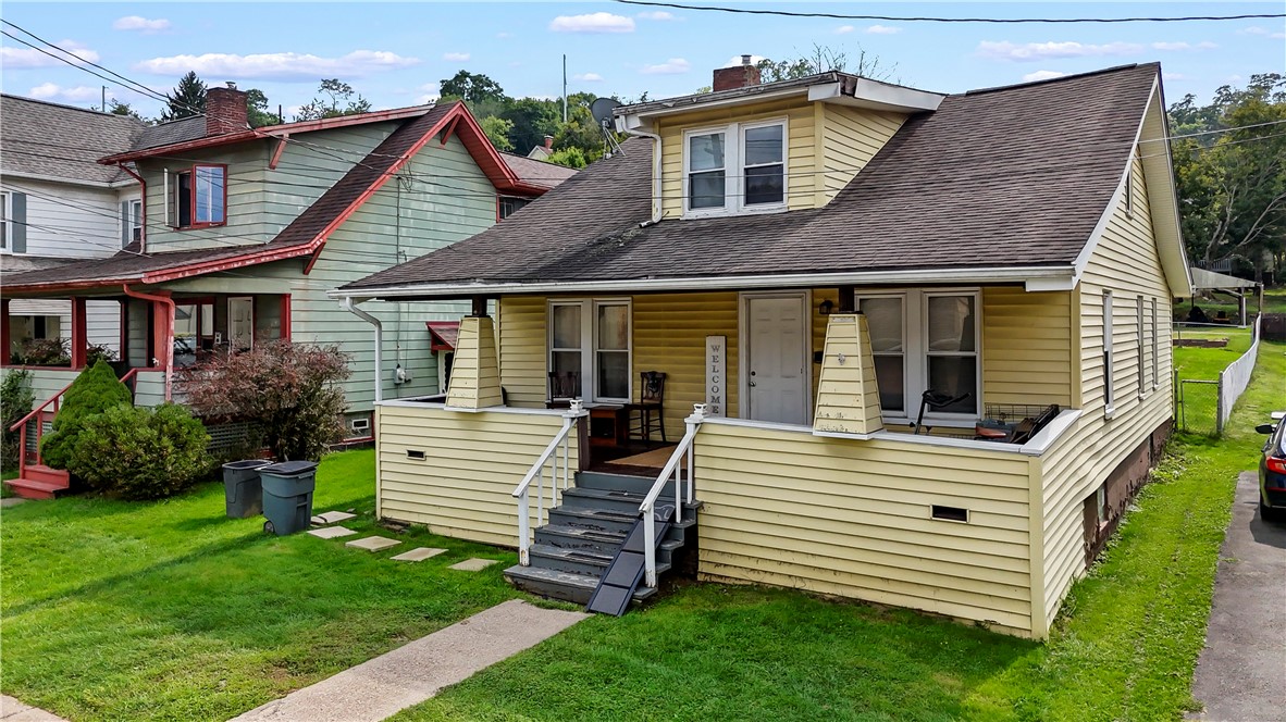 Exterior of 34 Springfield Ave, Washington, PA 15301