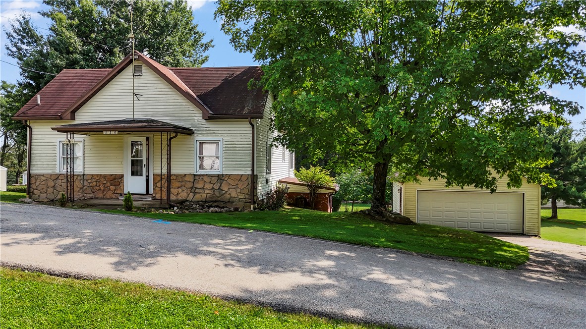 Exterior of 230 Mcclain St, Claysville, PA 15323