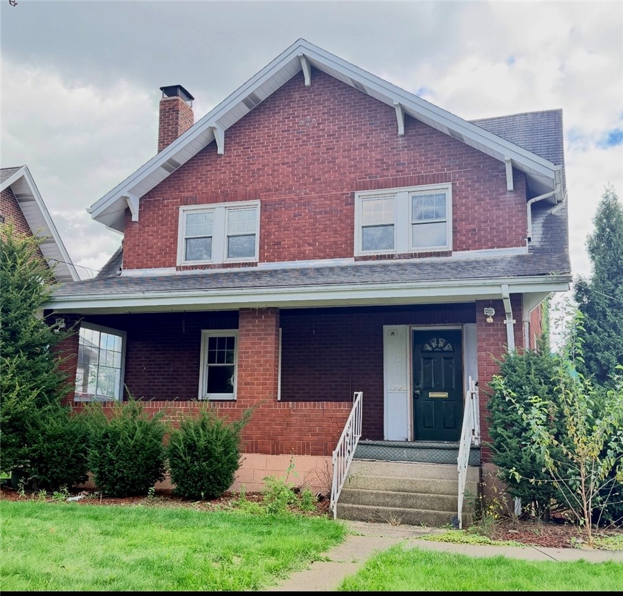 Exterior of 1300 Union Ave, Natrona Heights, PA 15065
