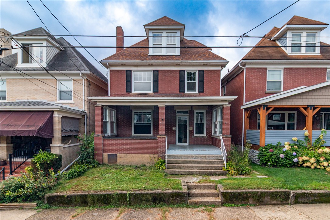 Exterior of 1117 Highland St, Tarentum, PA 15084