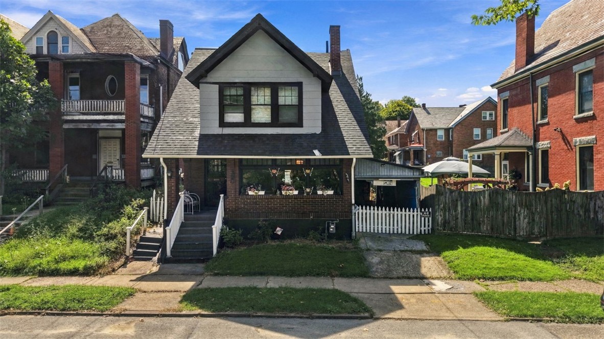 Exterior of 7206 Meade St, Pittsburgh, PA 15208