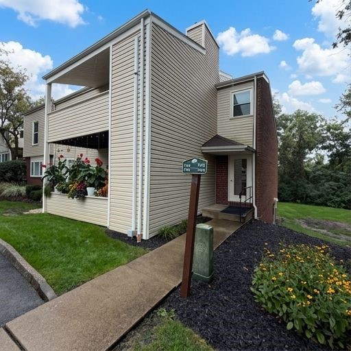 Exterior of 1704 Kenzie Dr, Pittsburgh, PA 15205