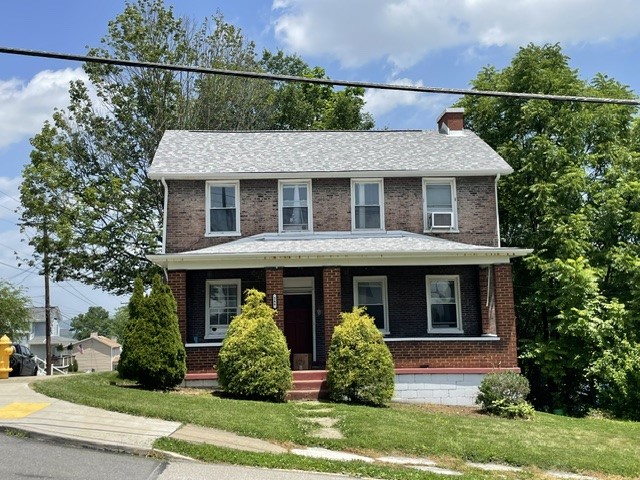 Exterior of 266 N Central Ave, Canonsburg, PA 15317