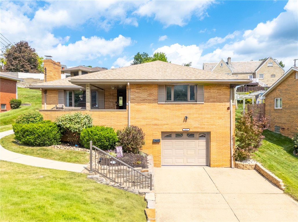 Exterior of 425 Brierly Ln, Homestead, PA 15120