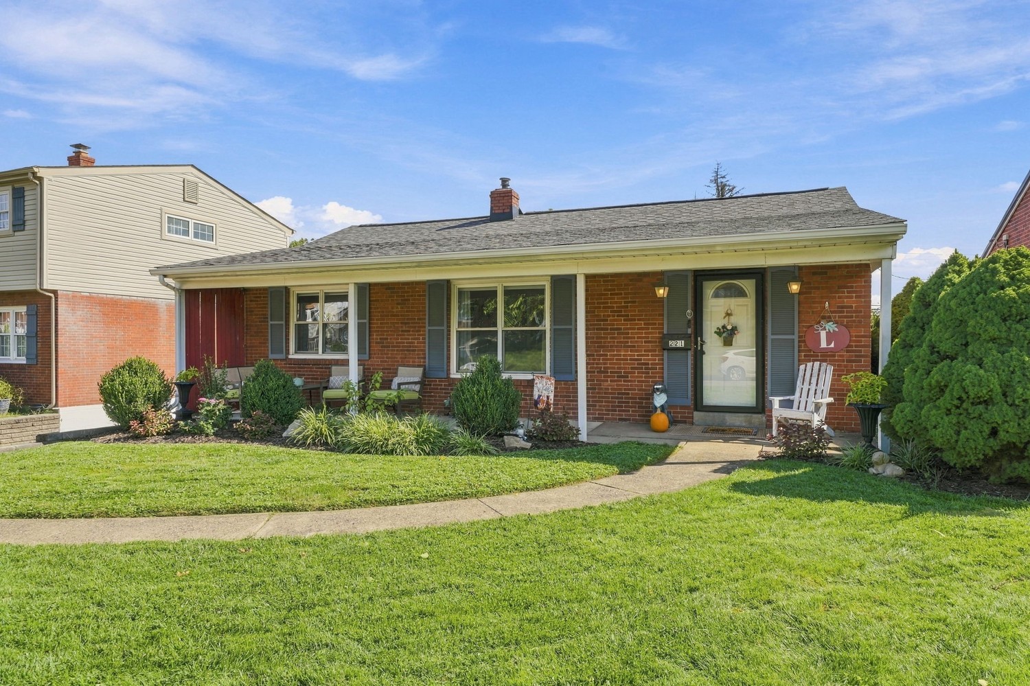 Exterior of 221 Orchard Spring ROAD, Pittsburgh, PA 15220