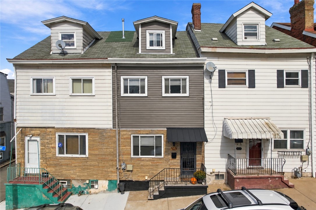 Exterior of 415 52nd St, Pittsburgh, PA 15201