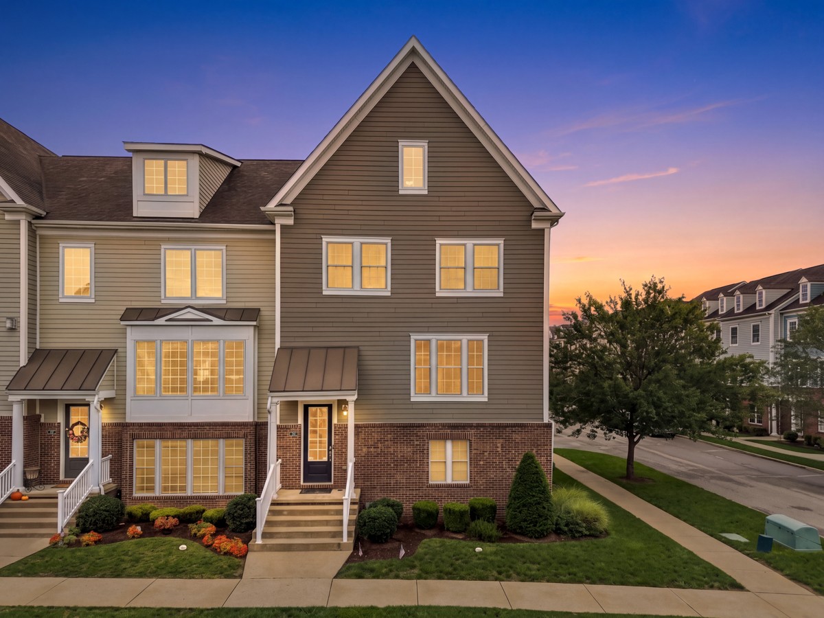 Exterior of 241 Riverfront Street, Oakmont, PA 15139