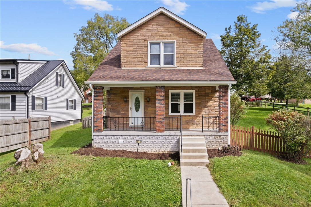 Exterior of 240 N Haft St, Houston, PA 15342