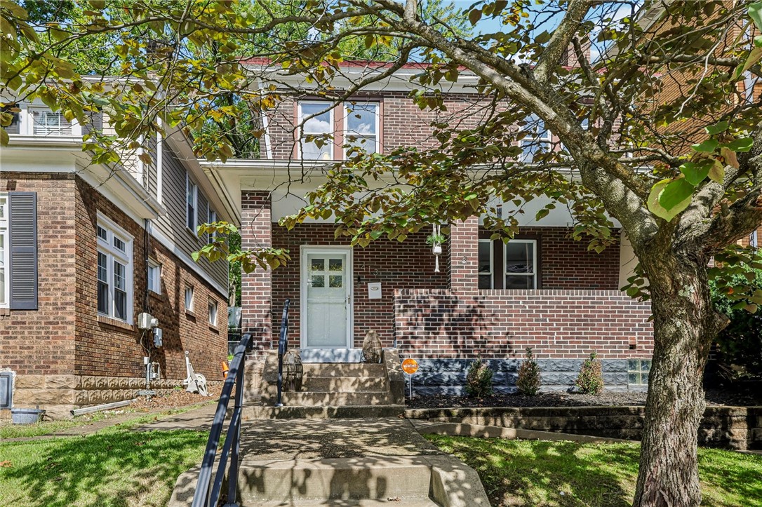 Exterior of 413 Lenox Ave, Pittsburgh, PA 15221