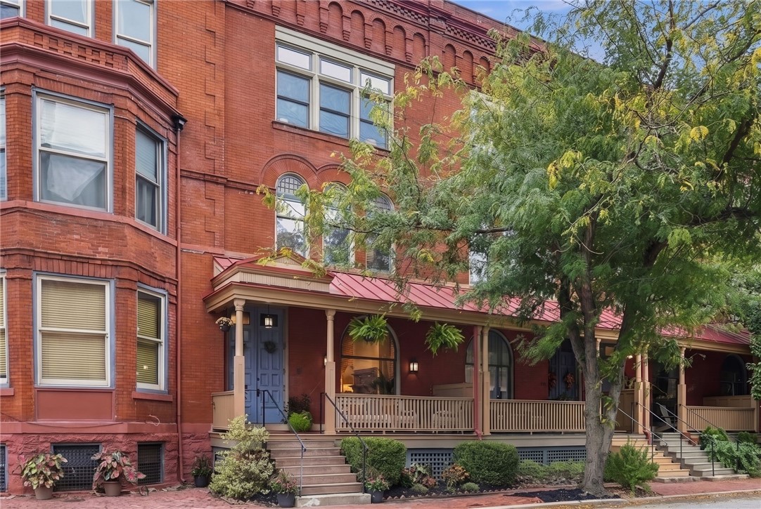 Exterior of 956 W North Ave, Pittsburgh, PA 15233