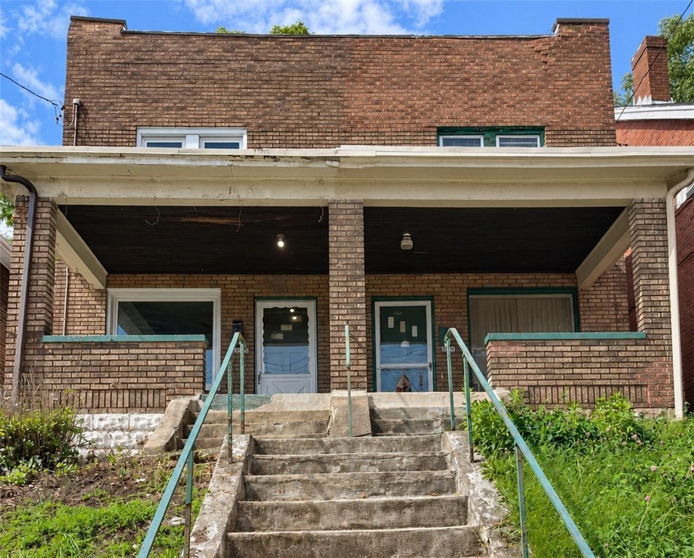 Exterior of 4140 Murray Ave, Pittsburgh, PA 15217