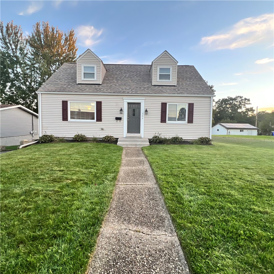 Exterior of 504 Obney Ave, Monaca, PA 15061