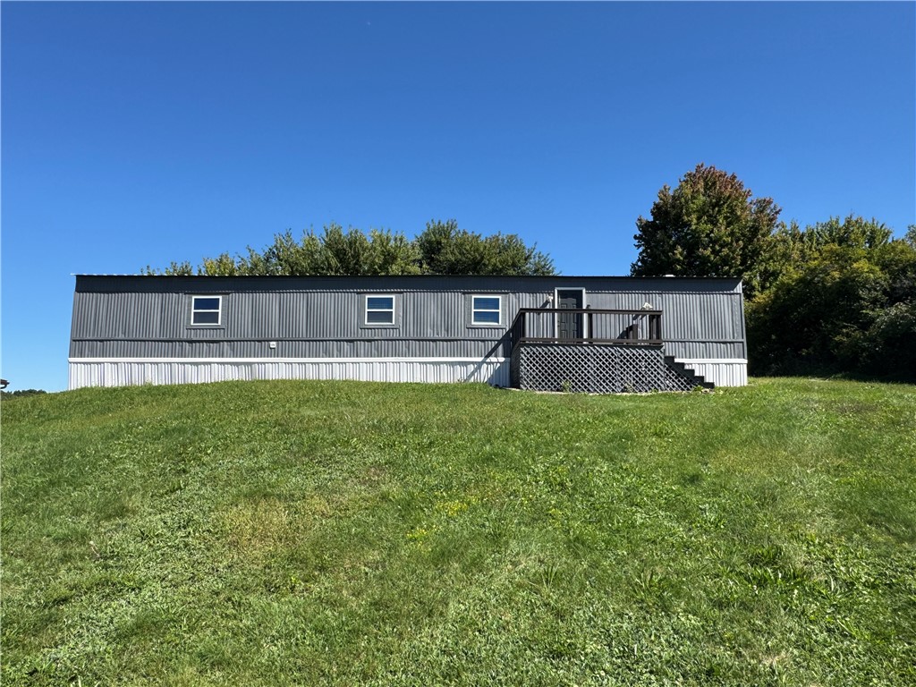 Exterior of 1858 Shenango Rd, Wampum, PA 16157