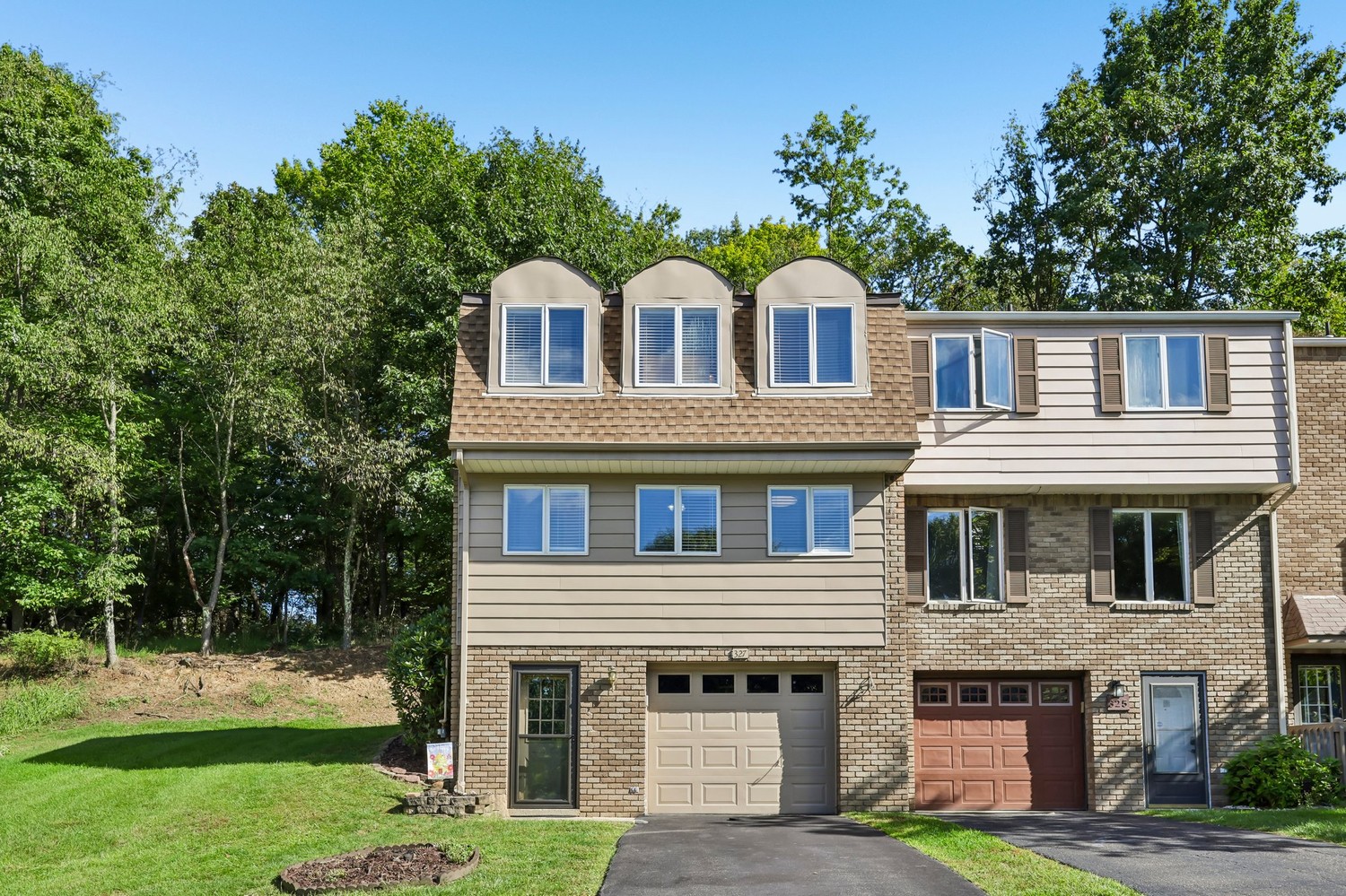Exterior of 327 Joan of Arc Court, Clairton, PA 15025