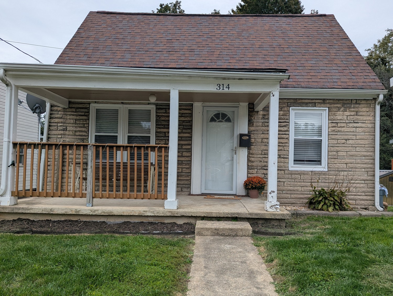 Exterior of 314 James St, North Versailles, PA 15137