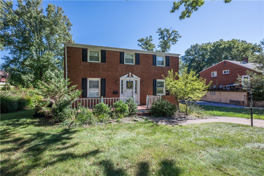 Exterior of 345 Pinehaven Drive, Bethel Park, PA 15102