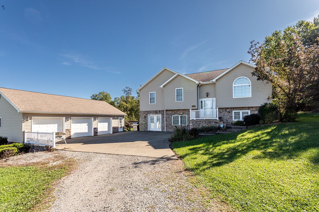 Exterior of 115 Maple Hill Lane, Uniontown, PA 15401