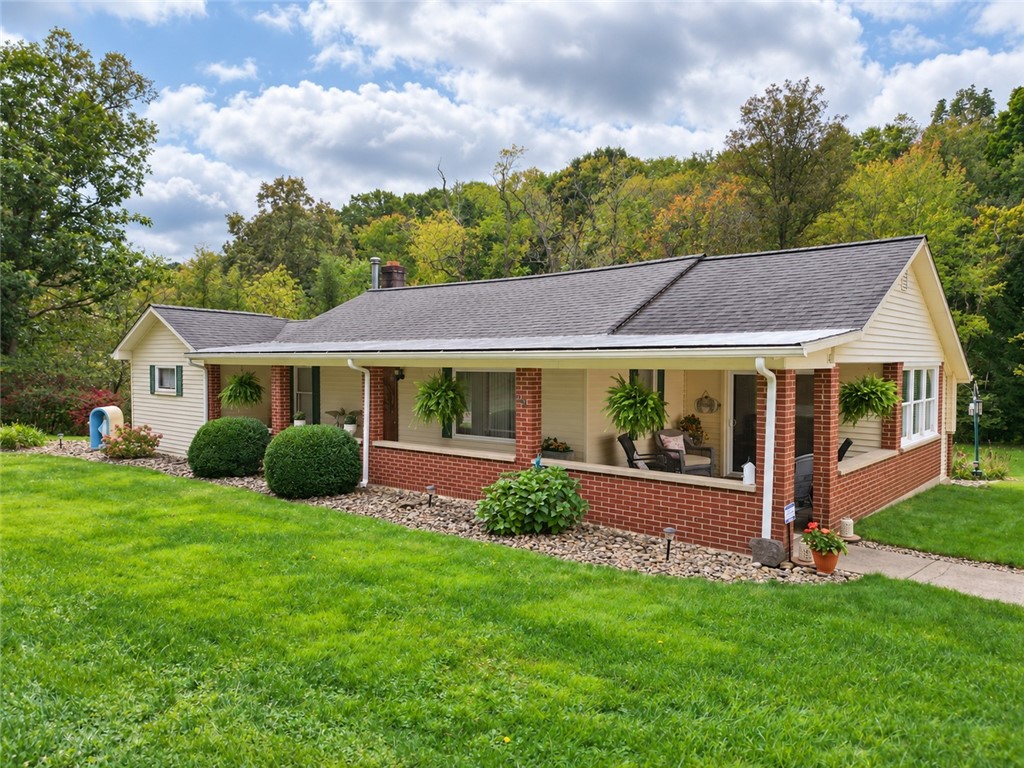 Exterior of 406 Herman Road, Butler, PA 16002