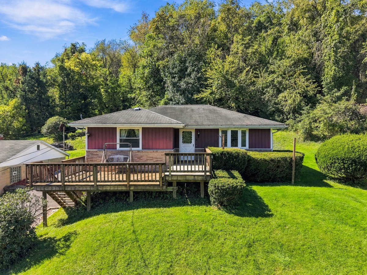 Exterior of 1318 Butler ROAD, Springdale, PA 15144